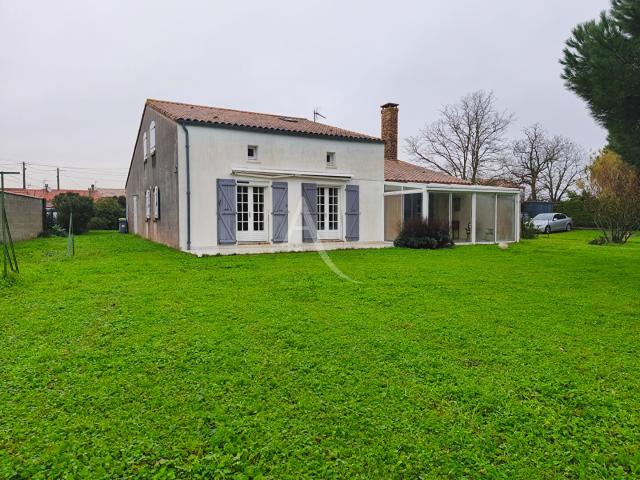 Maison vente à Rochefort, Port-des-barques