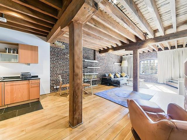 Apartment for rent in Canary Wharf, Greater London