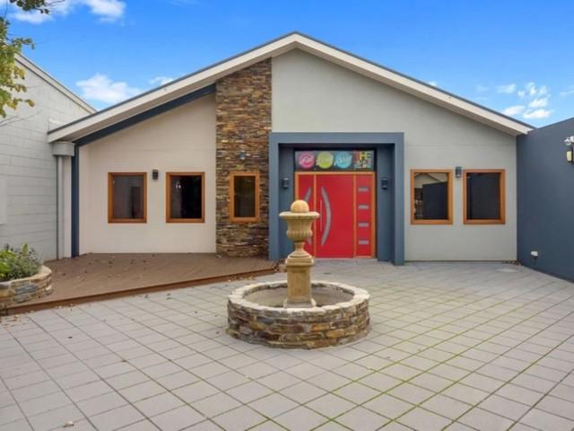 Retail for rent in Port Elliot, South Australia