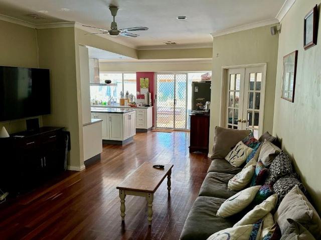 Room for rent in Cockburn, Western Australia