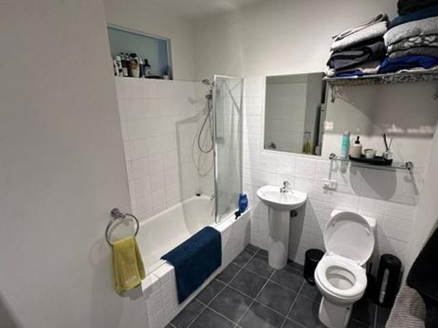 Room for rent in Camerons Creek, Victoria