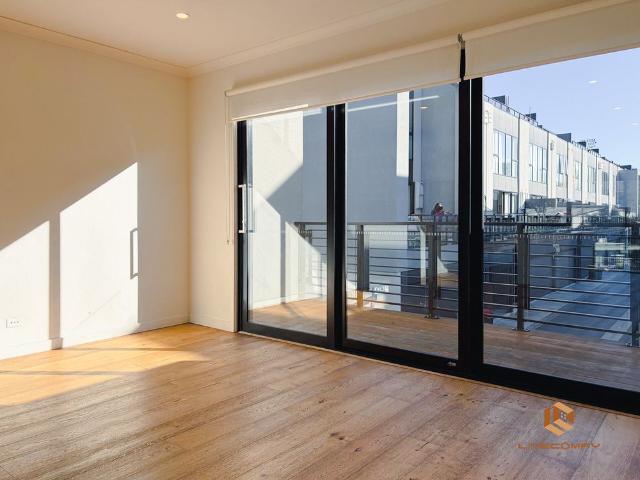 Room for rent in South Melbourne, Melbourne