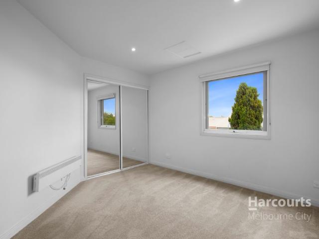 Apartment for rent in Beacon Cove, Melbourne