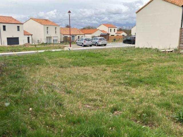 Terrain vente à Nantes, Port-saint-père