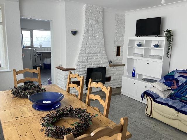 House for rent in Nangreaves, Wales