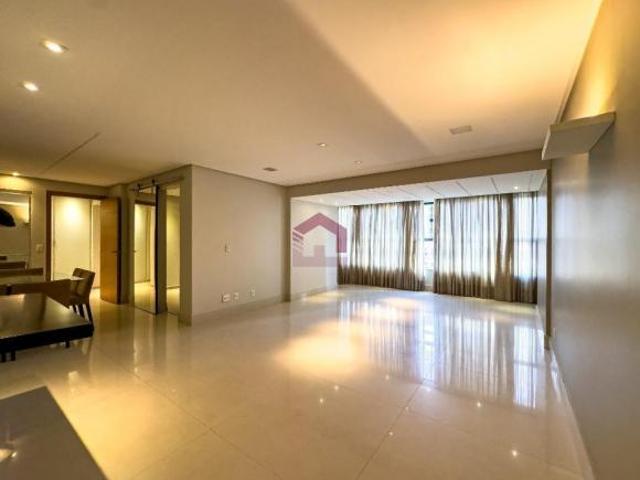Apartamento venda em Região Geográfica Imediata do Distrito Federal, Região Integrada de Desenvolvimento do Distrito Federal e Entorno
