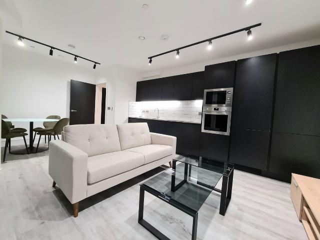 Apartment for rent in London Borough of Ealing, Greater London
