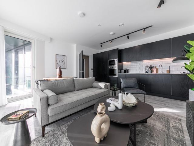 Apartment for rent in London Borough of Ealing, Park Royal