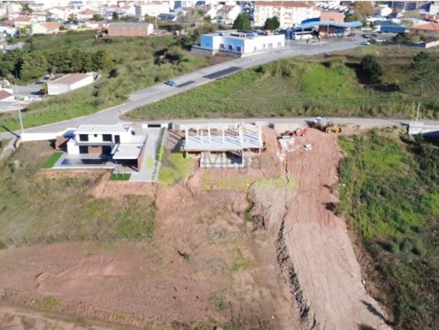 Casa venda em Cadaval, Pêro Moniz
