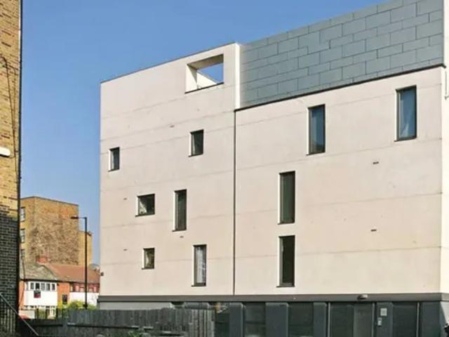 Apartment for rent in Shacklewell, Greater London