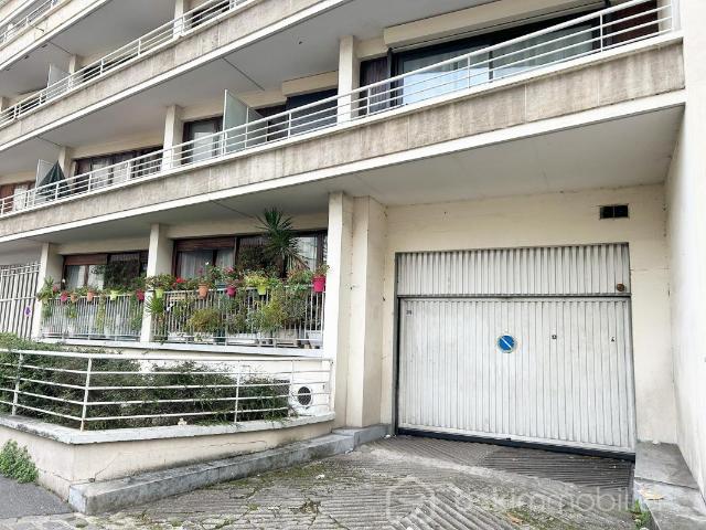 Garage vente à Bobigny, Vaux-montreuil