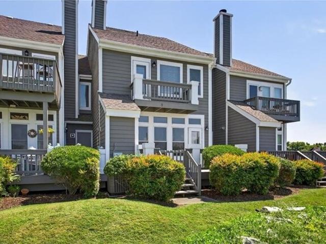 Condo for sale in Hampton