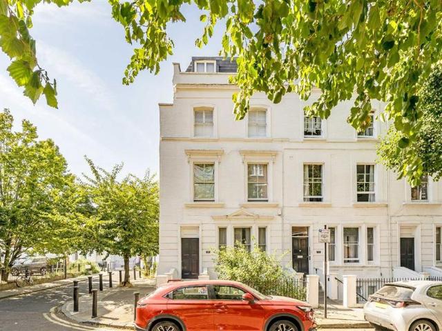 Apartment for rent in Brook Green, Greater London