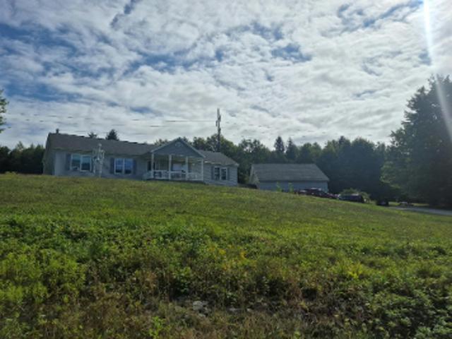 House for sale in Clifford, Pennsylvania