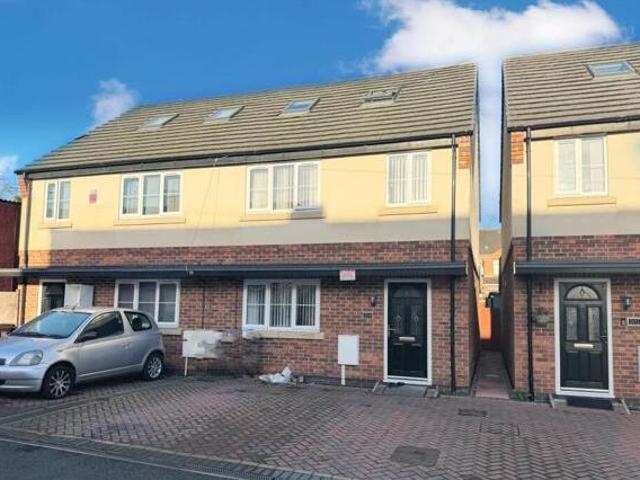 House for sale in East Midlands