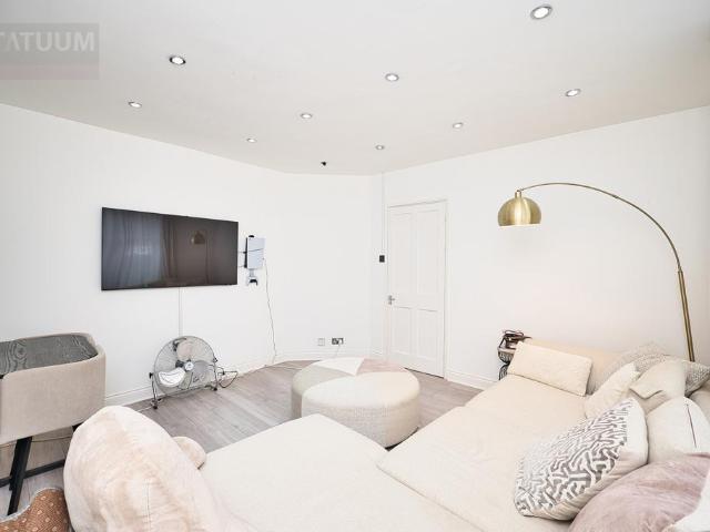 House for rent in Becontree, Greater London