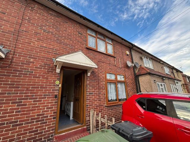 House for rent in London Borough of Barking and Dagenham, Greater London