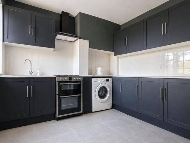 House for rent in Becontree, Greater London