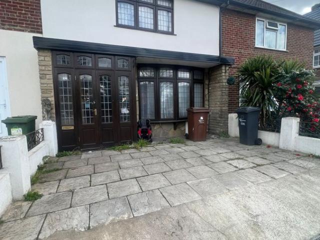 House for rent in Becontree, Greater London
