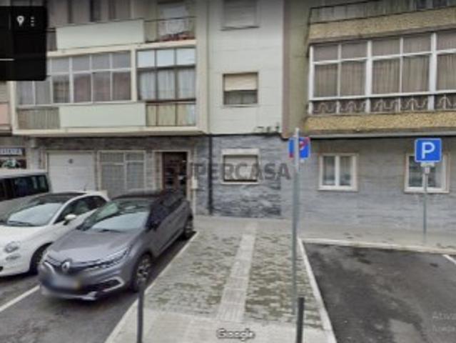 Armazém venda em Amadora, Lisboa