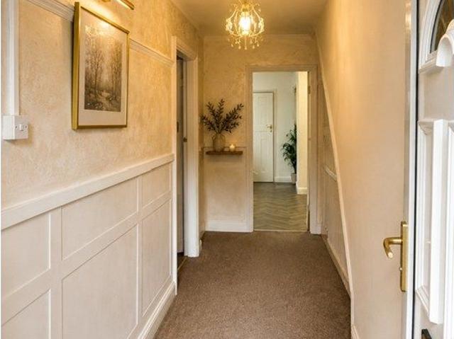 Studio for rent in Porthill, Butterton