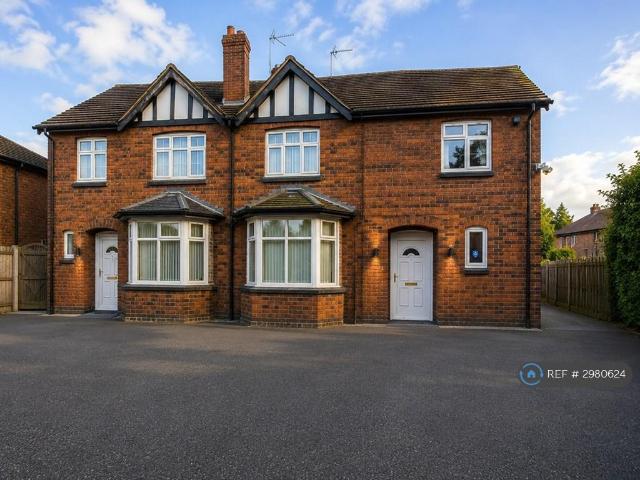 Apartment for rent in Porthill, Butterton