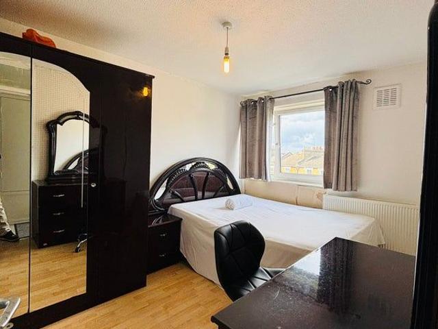 House for rent in Mile End, Greater London