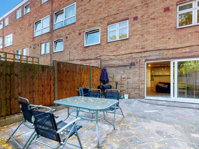 Apartment for rent in London Borough of Tower Hamlets, Greater London