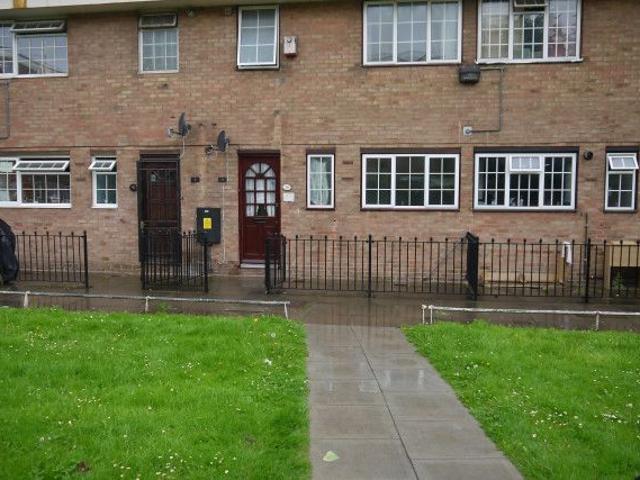 House for rent in Mile End, Greater London