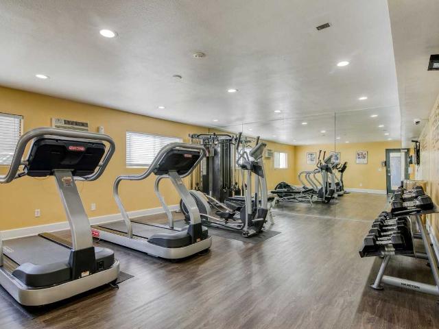 Apartment for rent in Fullerton, California
