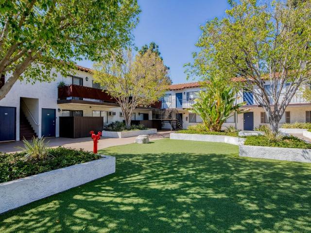 Apartment for rent in Fullerton, California