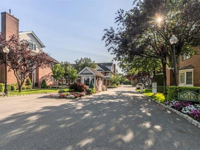 Condo for sale in Great Neck