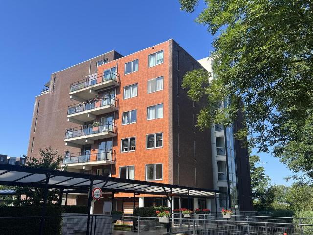 Appartement te huur in Oegstgeest, Zuid Holland