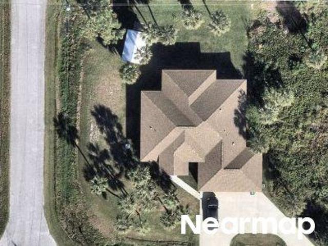 House for sale in Englewood