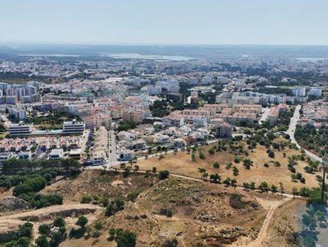 Terreno venda em Quinta do Pinheiro, Portimão