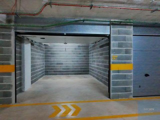 Garagem alugar em Bom Retiro, Portimão