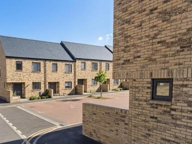 House for rent in Red Hill, Surrey
