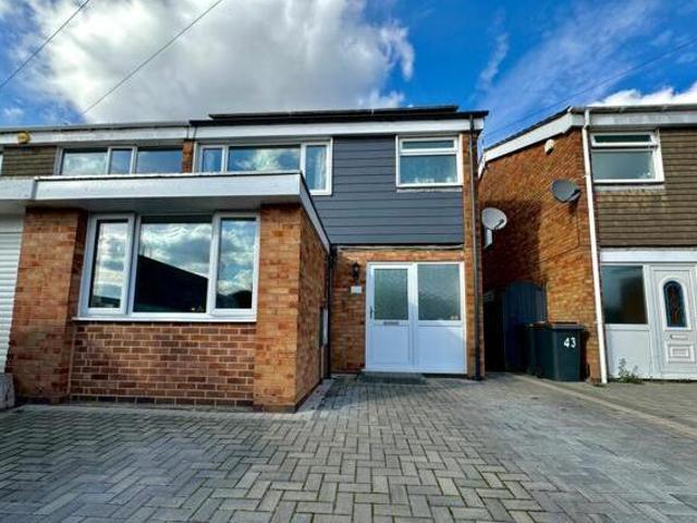 House for sale in Camp Hill, Warwickshire