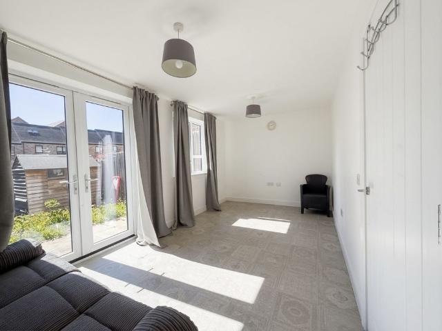 House for rent in Red Hill, Surrey
