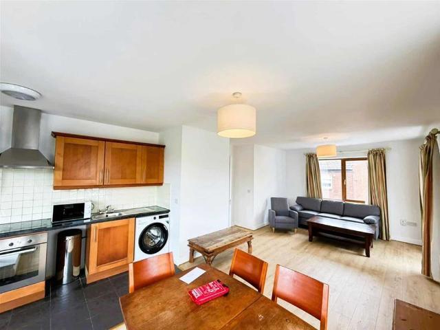 Apartment to rent in Bluebell, North Tipperary