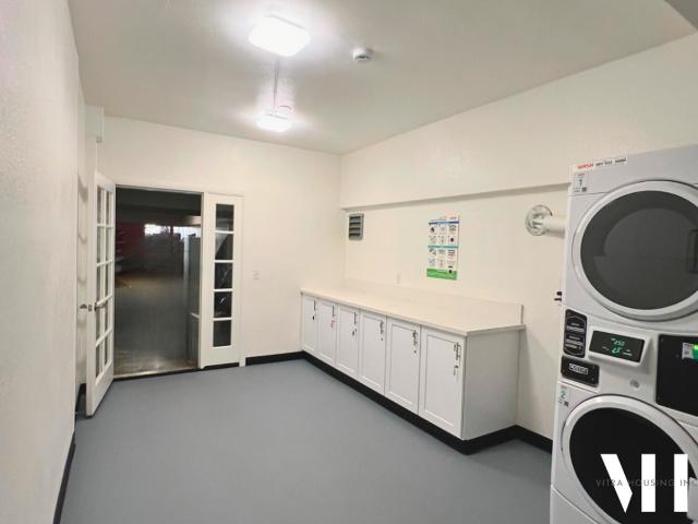 Apartment for rent in Canoga Park, California