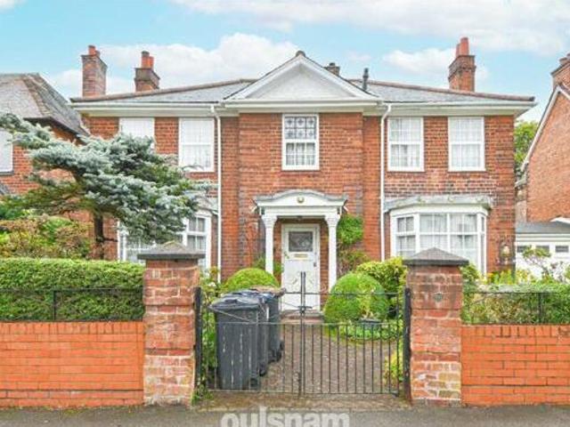 House for sale in West Midlands