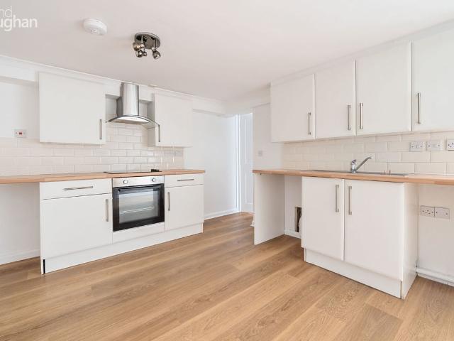 Apartment for rent in Aldrington