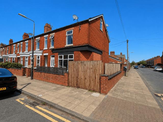 House for rent in Gorse Hill, Trafford Park