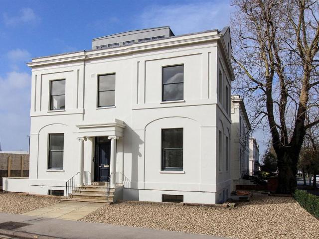 Apartment for rent in Marle Hill, Cheltenham