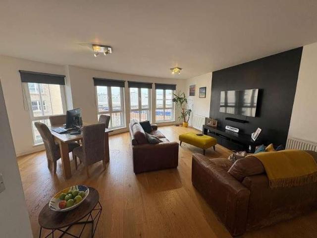 Apartment for rent in Ferryhill, Ballindoch