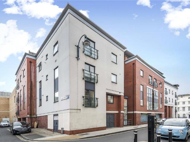 Apartment for rent in Lansdowne Hill, Southampton