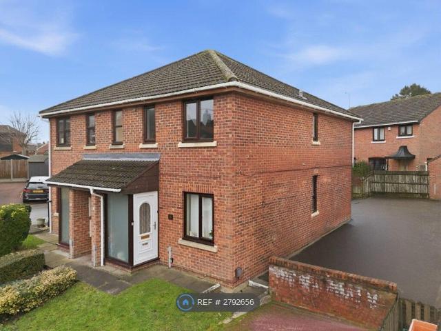Apartment for rent in Queens Park, Billericay