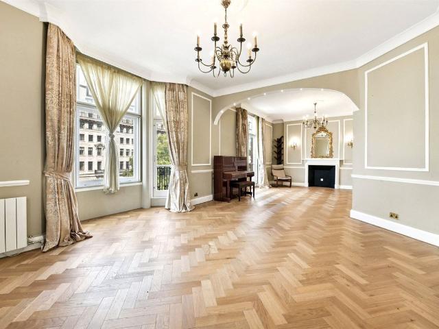 Apartment for rent in Marylebone, Greater London