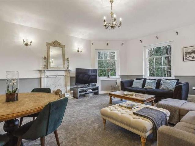 House for rent in Runnymede, Surrey